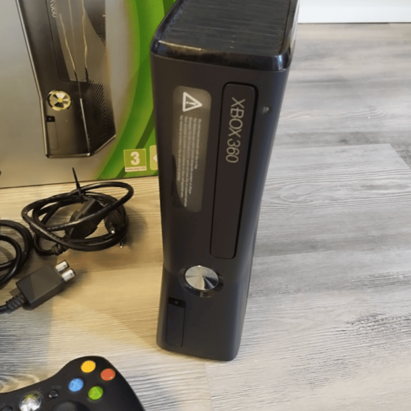 Microsoft Xbox 360 250 GB - immagine 2