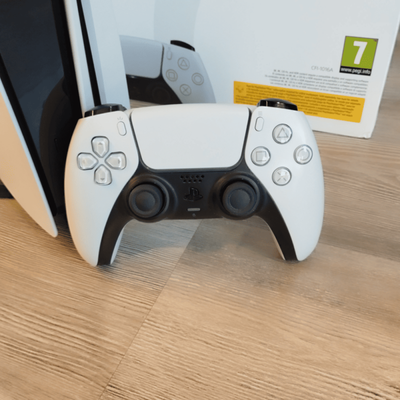 Sony Ps5 PlayStation 5 Ps5 Slim con Lettore Console Usato - immagine 2