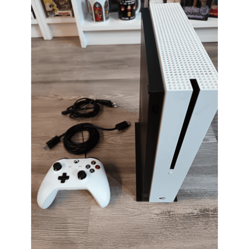 Microsoft Xbox One S Usato